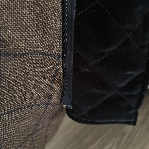 Façonnable men’s jacket. With removable velvet quilted detailing on inside - Picture 5 of 14